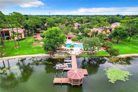 Condominio en venta en Orlando, Florida, 2 dormitorios, 128.21 m2 № 1658775 - foto 2