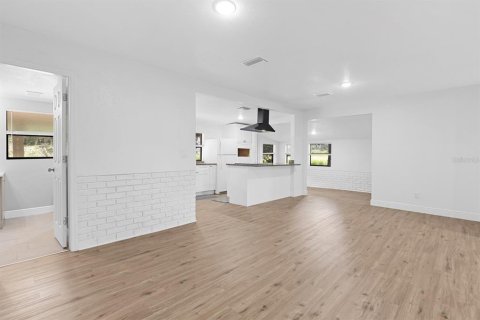 Casa en venta en Thonotosassa, Florida, 3 dormitorios, 142.05 m2 № 2197474 - foto 17