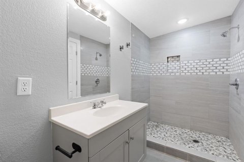 Casa en venta en Thonotosassa, Florida, 3 dormitorios, 142.05 m2 № 2197474 - foto 23