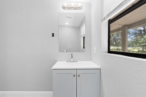 Casa en venta en Thonotosassa, Florida, 3 dormitorios, 142.05 m2 № 2197474 - foto 24