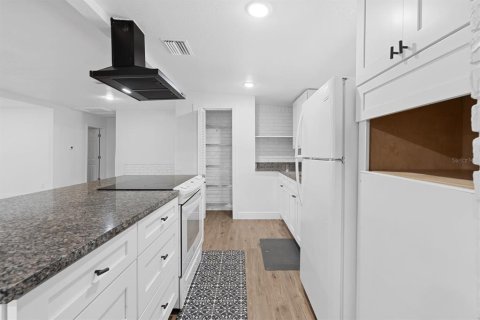 Casa en venta en Thonotosassa, Florida, 3 dormitorios, 142.05 m2 № 2197474 - foto 14