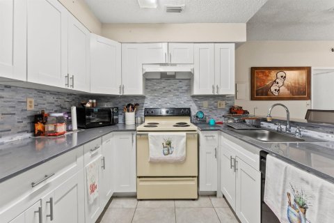 Condominio en venta en Fort Lauderdale, Florida, 2 dormitorios, 79.71 m2 № 2154141 - foto 9