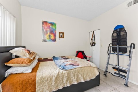Condominio en venta en Fort Lauderdale, Florida, 2 dormitorios, 79.71 m2 № 2154141 - foto 22