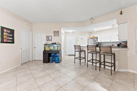 Condominio en venta en Fort Lauderdale, Florida, 2 dormitorios, 79.71 m2 № 2154141 - foto 4