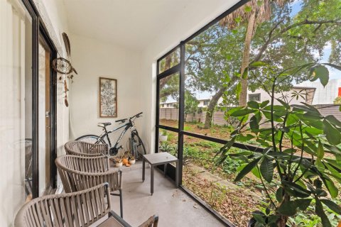 Condominio en venta en Fort Lauderdale, Florida, 2 dormitorios, 79.71 m2 № 2154141 - foto 14