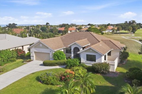 House in Placida, Florida 2 bedrooms, 188.87 sq.m. № 2396195