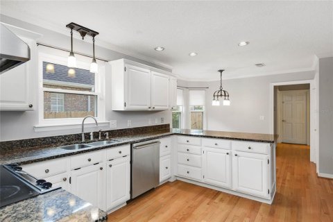 Casa en alquiler en Winter Park, Florida, 4 dormitorios, 223.52 m2 № 1796503 - foto 15