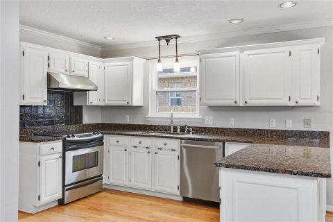 Casa en alquiler en Winter Park, Florida, 4 dormitorios, 223.52 m2 № 1796503 - foto 13