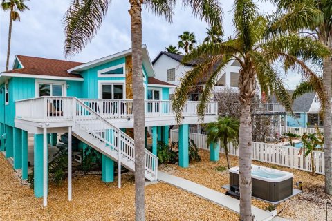 Villa ou maison à louer à Hernando Beach, Floride: 2 chambres, 102.38 m2 № 1629182 - photo 29