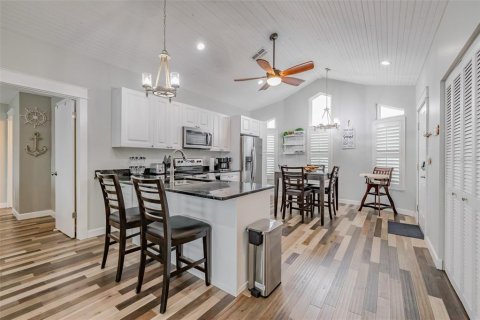 Casa en alquiler en Hernando Beach, Florida, 2 dormitorios, 102.38 m2 № 1629182 - foto 14