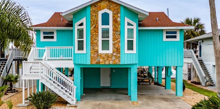 Casa en Hernando Beach, Florida 2 dormitorios, 102.38 m2 № 1629182