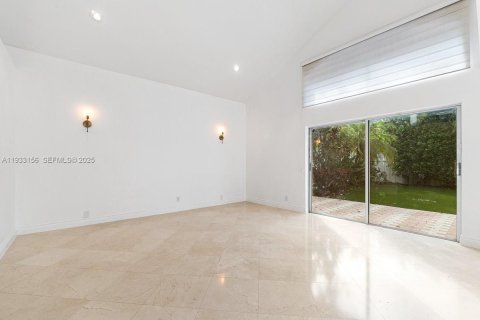 Casa en alquiler en Hollywood, Florida, 4 dormitorios, 199.74 m2 № 1991904 - foto 7