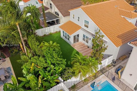 Casa en alquiler en Hollywood, Florida, 4 dormitorios, 199.74 m2 № 1991904 - foto 4