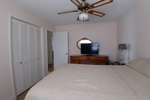 House in Titusville, Florida 4 bedrooms, 183.48 sq.m. № 1353419 - photo 22