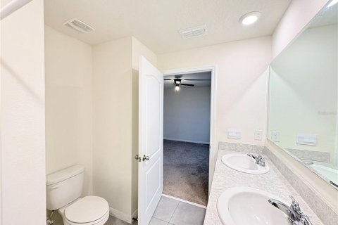 Снять в аренду таунхаус в Киссимми, Флорида 4 комнаты, 145.76м2, № 2150102 - фото 13