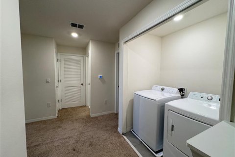 Снять в аренду таунхаус в Киссимми, Флорида 4 комнаты, 145.76м2, № 2150102 - фото 25