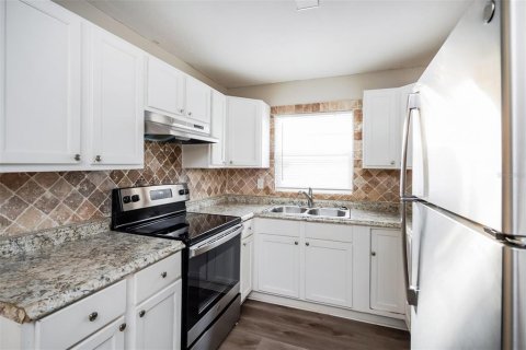 Casa en alquiler en Winter Haven, Florida, 3 dormitorios, 156.45 m2 № 1816089 - foto 7