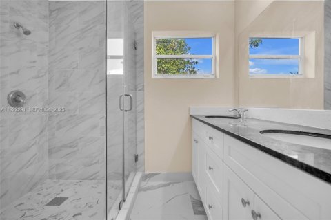 Снять в аренду виллу или дом в Лодердейл-Лейкс, Флорида 3 спальни, 166.11м2, № 1990682 - фото 10