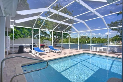 Casa en alquiler en Apollo Beach, Florida, 4 dormitorios, 184.69 m2 № 1903326 - foto 6