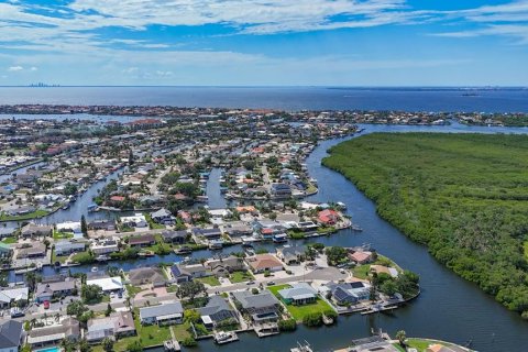 Casa en alquiler en Apollo Beach, Florida, 4 dormitorios, 184.69 m2 № 1903326 - foto 24