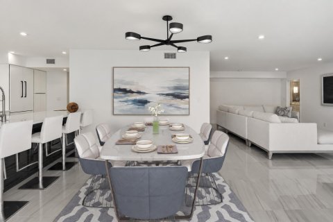 Copropriété à vendre à Palm Beach, Floride: 2 chambres, 186.27 m2 № 2387081 - photo 25