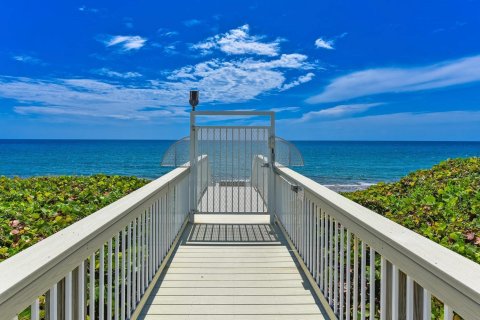 Copropriété à vendre à Palm Beach, Floride: 2 chambres, 186.27 m2 № 2387081 - photo 28