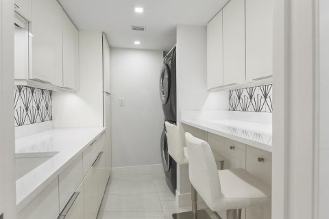 Copropriété à vendre à Palm Beach, Floride: 2 chambres, 186.27 m2 № 2387081 - photo 21