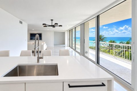 Copropriété à vendre à Palm Beach, Floride: 2 chambres, 186.27 m2 № 2387081 - photo 3