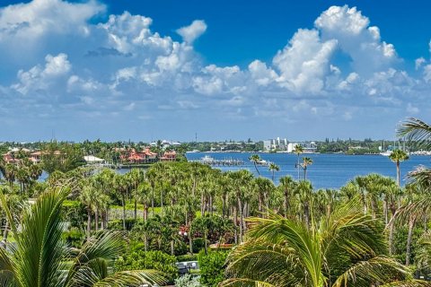 Copropriété à vendre à Palm Beach, Floride: 2 chambres, 186.27 m2 № 2387081 - photo 29