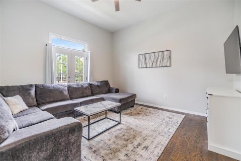 Townhouse in Tampa, Florida 2 bedrooms, 111.48 sq.m. № 1755578 - photo 17