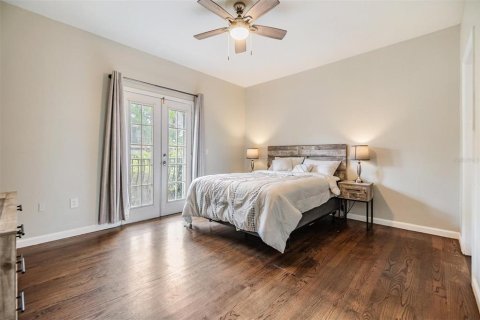 Townhouse in Tampa, Florida 2 bedrooms, 111.48 sq.m. № 1755578 - photo 11