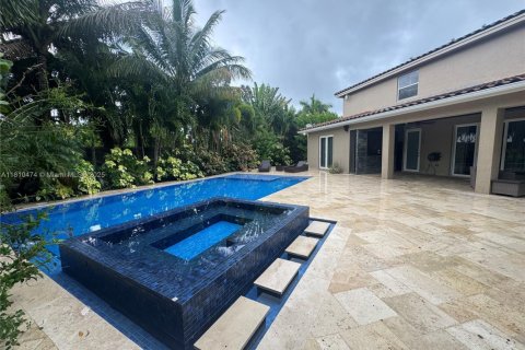 House in Homestead, Florida 5 bedrooms, 369.01 sq.m. № 1939782 - photo 19