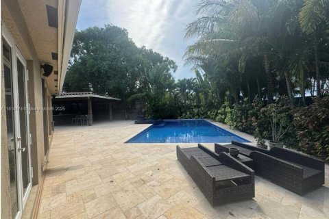 Casa en venta en Homestead, Florida, 5 dormitorios, 369.01 m2 № 1939782 - foto 16