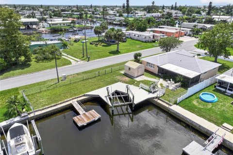 House in Hudson, Florida 2 bedrooms, 112.04 sq.m. № 2284649 - photo 19