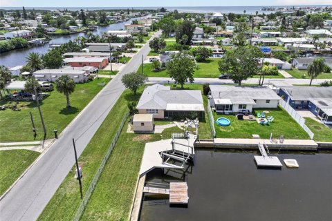 House in Hudson, Florida 2 bedrooms, 112.04 sq.m. № 2284649 - photo 20