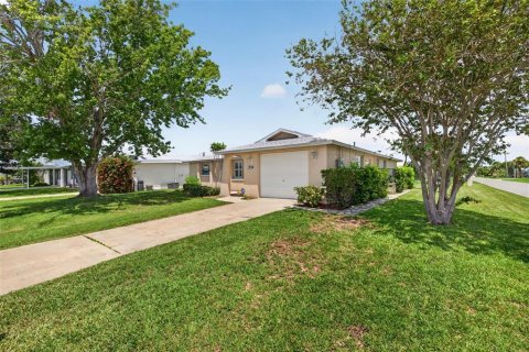 House in Hudson, Florida 2 bedrooms, 112.04 sq.m. № 2284649 - photo 26