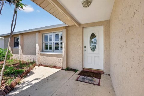 House in Hudson, Florida 2 bedrooms, 112.04 sq.m. № 2284649 - photo 27