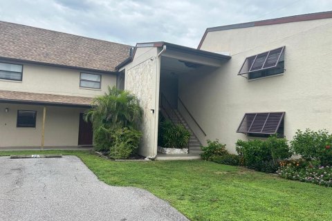 Condominio en alquiler en Sarasota, Florida, 2 dormitorios, 84.91 m2 № 1905948 - foto 5