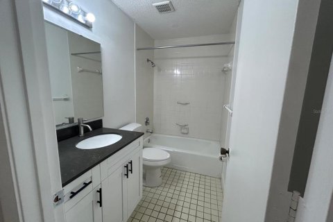 Condominio en alquiler en Sarasota, Florida, 2 dormitorios, 84.91 m2 № 1905948 - foto 22
