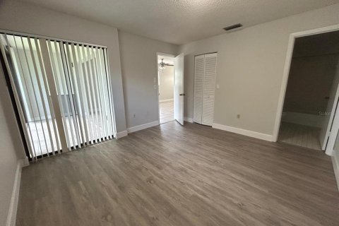 Condominio en alquiler en Sarasota, Florida, 2 dormitorios, 84.91 m2 № 1905948 - foto 9