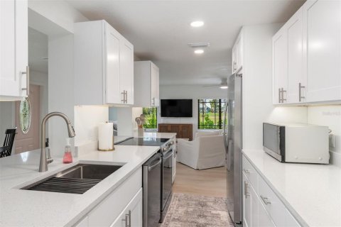 Villa ou maison à vendre à Englewood, Floride: 2 chambres, 123.1 m2 № 2356170 - photo 7