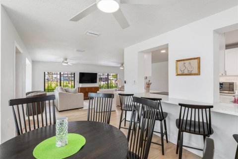 Villa ou maison à vendre à Englewood, Floride: 2 chambres, 123.1 m2 № 2356170 - photo 19