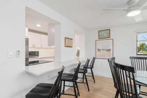 Villa ou maison à vendre à Englewood, Floride: 2 chambres, 123.1 m2 № 2356170 - photo 8