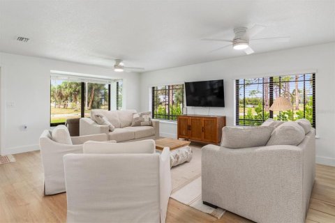 Villa ou maison à vendre à Englewood, Floride: 2 chambres, 123.1 m2 № 2356170 - photo 16