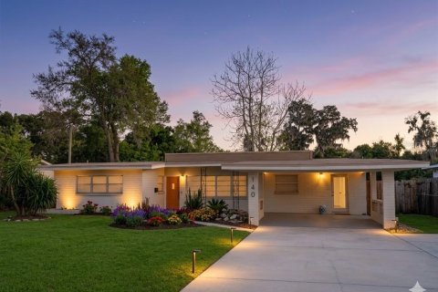 House in Maitland, Florida 4 bedrooms, 255.3 sq.m. № 2151747