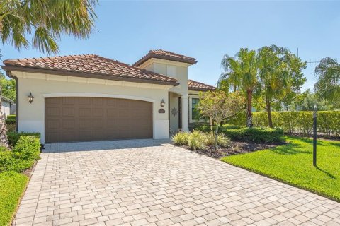 Villa ou maison à LAKEWOOD NATIONAL à Bradenton, Floride 3 chambres, 208.84 m2 № 2330833