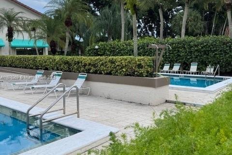 Touwnhouse à vendre à Miami, Floride: 3 chambres, 169.55 m2 № 1923335 - photo 18