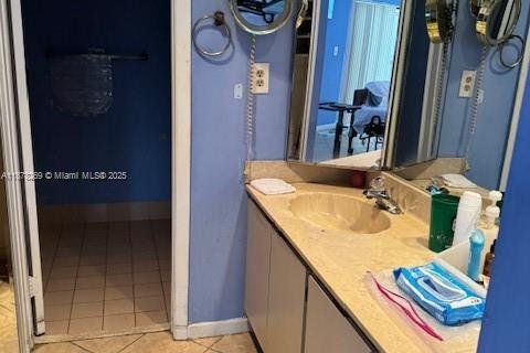 Touwnhouse à vendre à Miami, Floride: 3 chambres, 169.55 m2 № 1923335 - photo 9