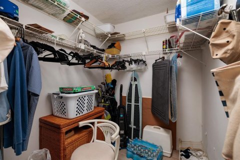 Condo in Largo, Florida, 2 bedrooms  № 2379741 - photo 21