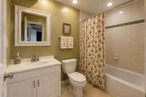 Condo in Sunrise, Florida, 2 bedrooms  № 2187689 - photo 19